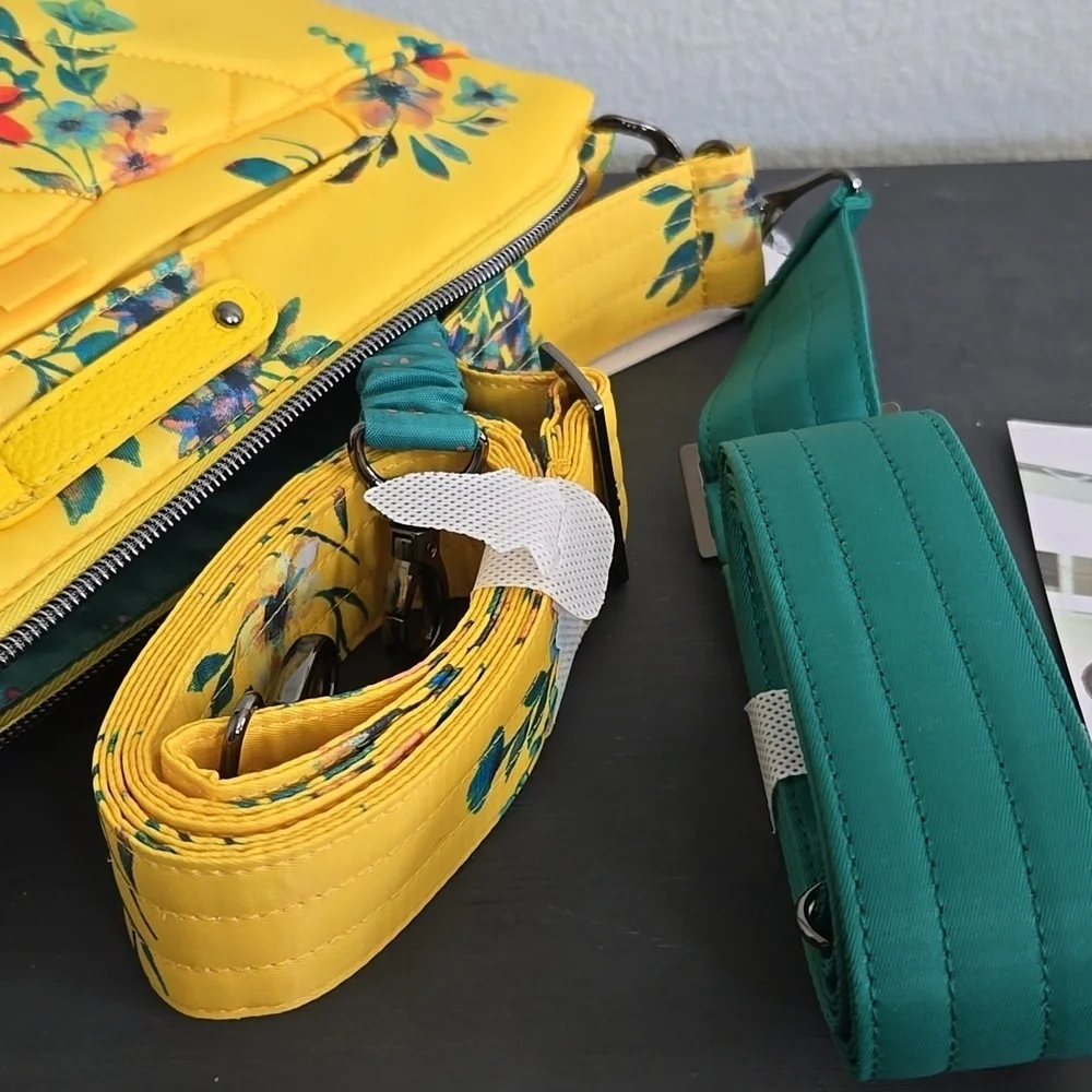 NWT Lug Flare 2 Crossbody Bag In Yellow Floral